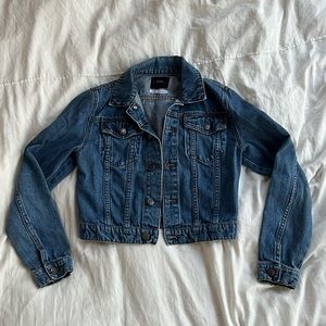 Urban outfitters cropped denim jacket size small